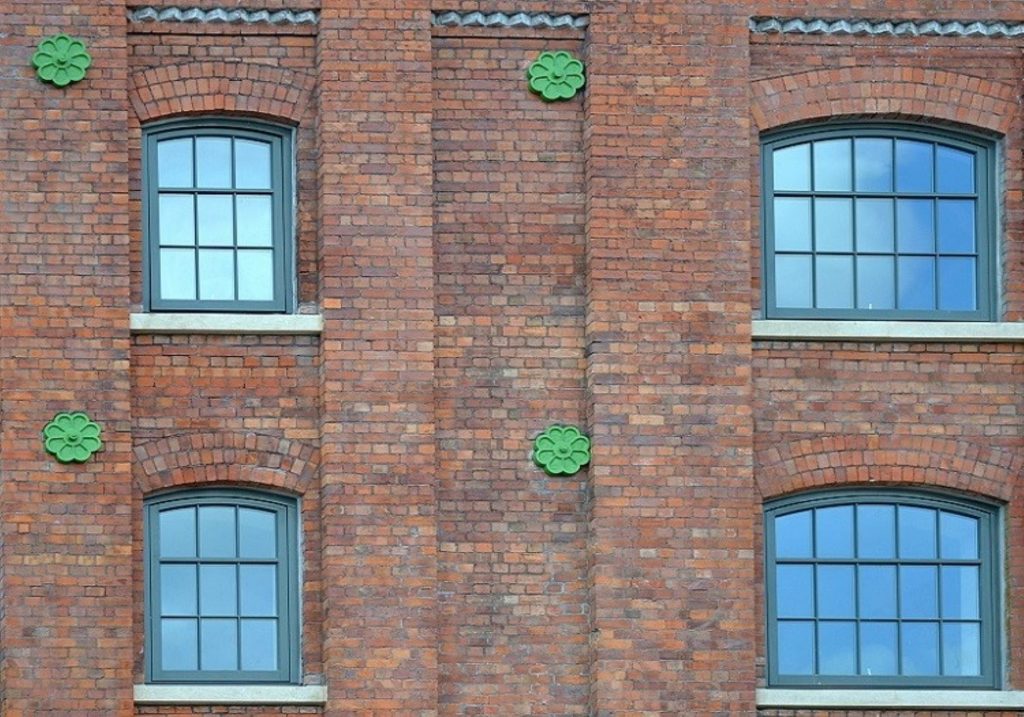 pivot-windows